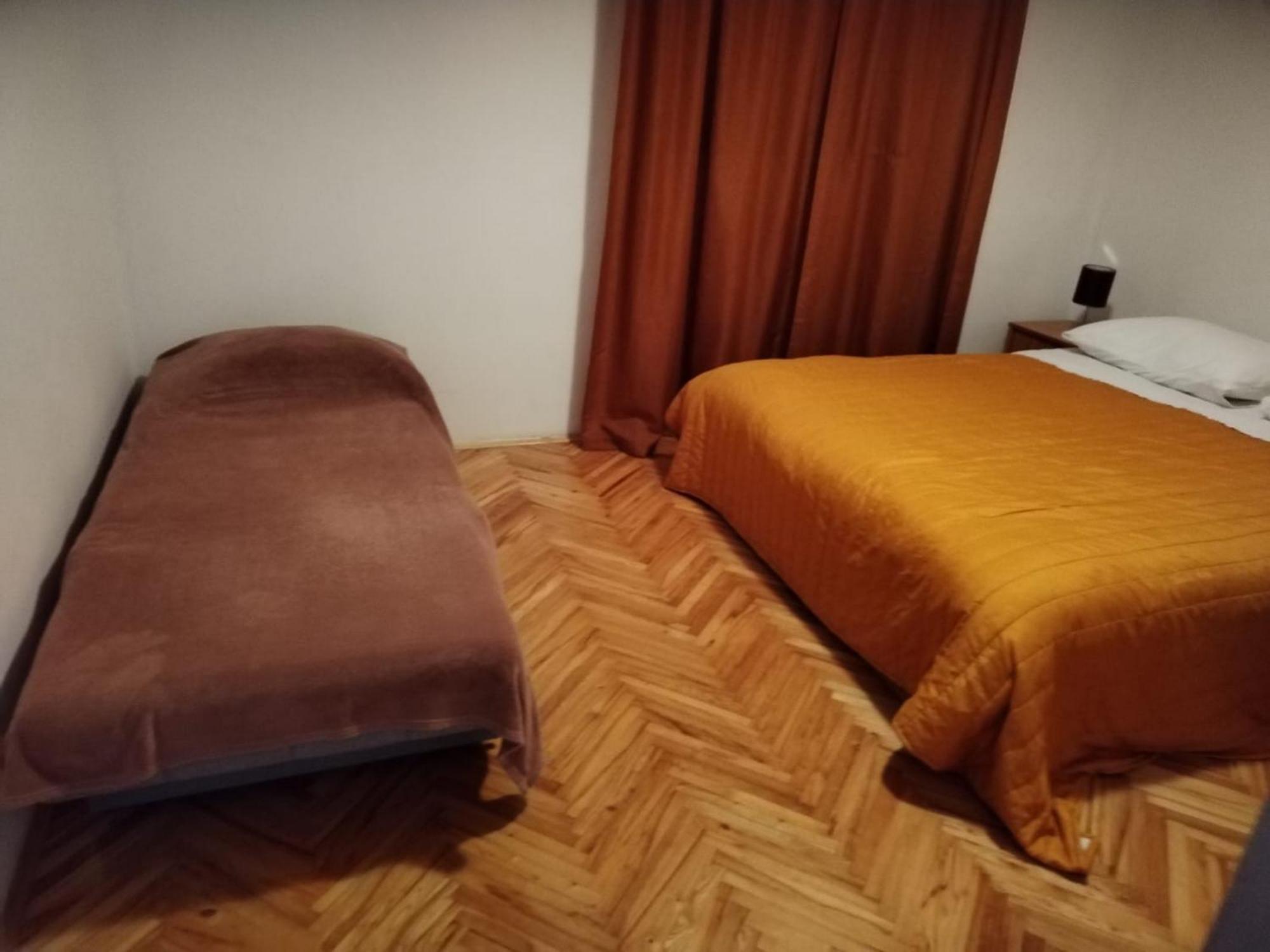 Apartments Njaco Ražanac エクステリア 写真