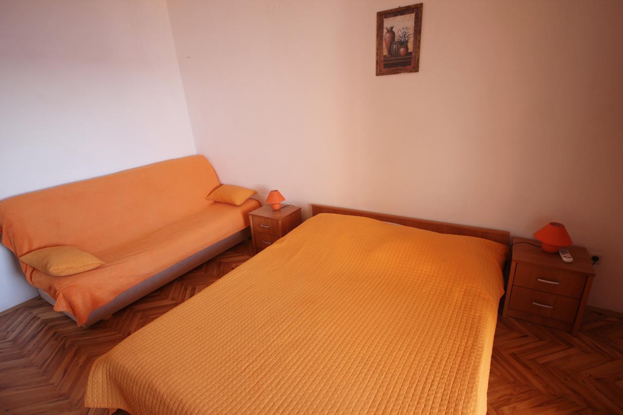Apartments Njaco Ražanac エクステリア 写真