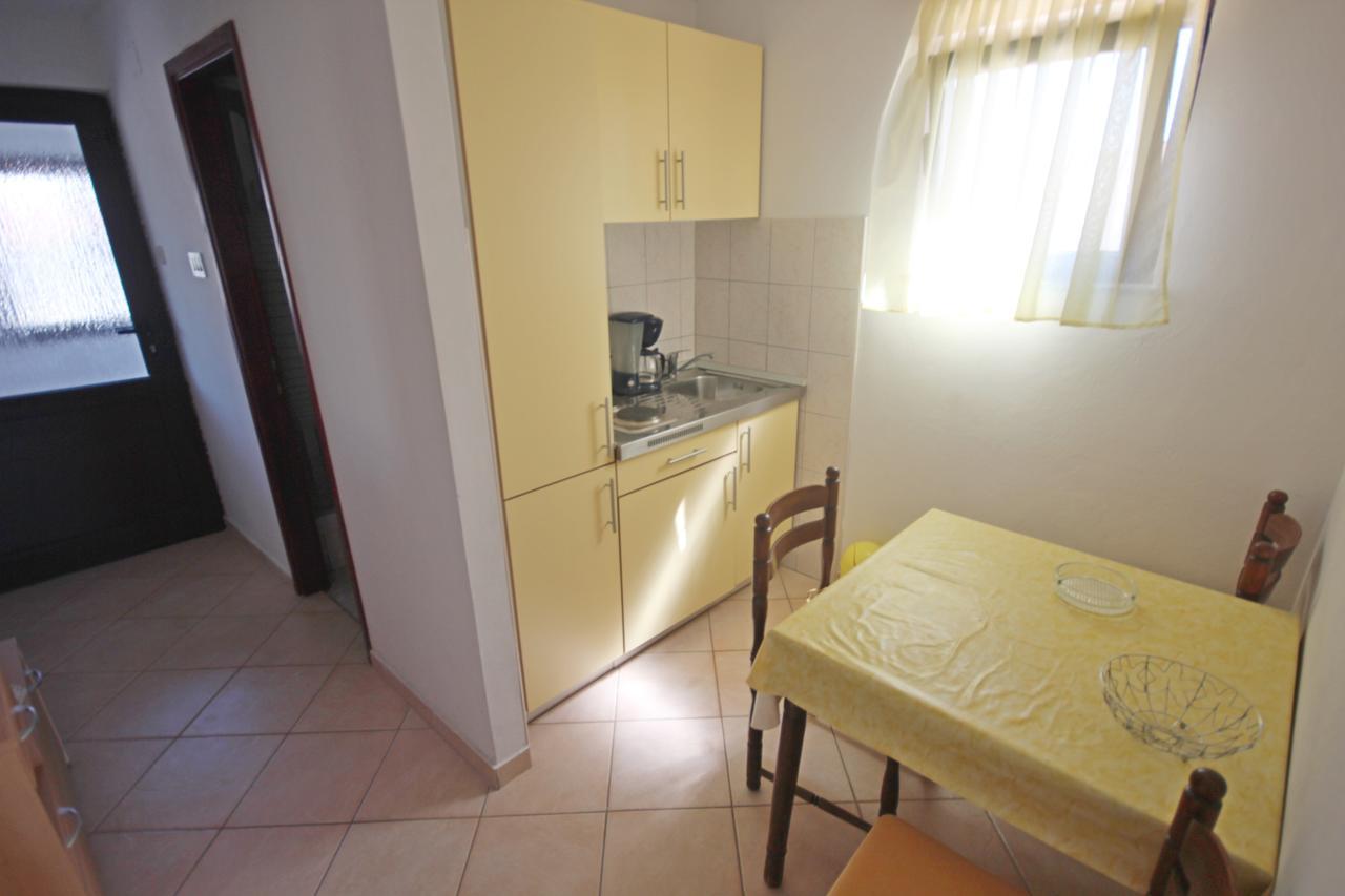 Apartments Njaco Ražanac エクステリア 写真